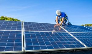 Installation et mise en production des panneaux solaires photovoltaïques à Saint-Chely-d'Apcher